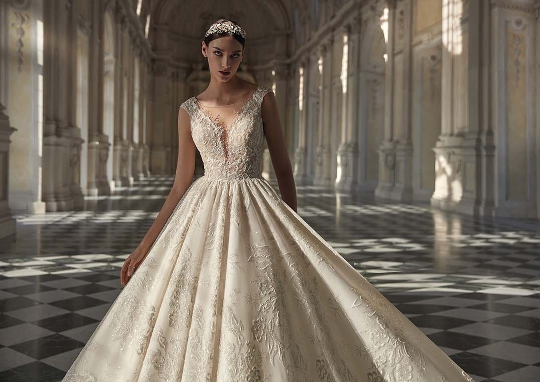 Pronovias Privee Wedding Dress Pronovias Privee: Nicolosa