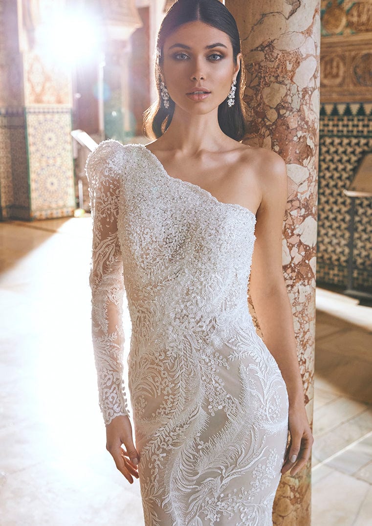 Pronovias Privee Wedding Dress Pronovias Privee: Toconao