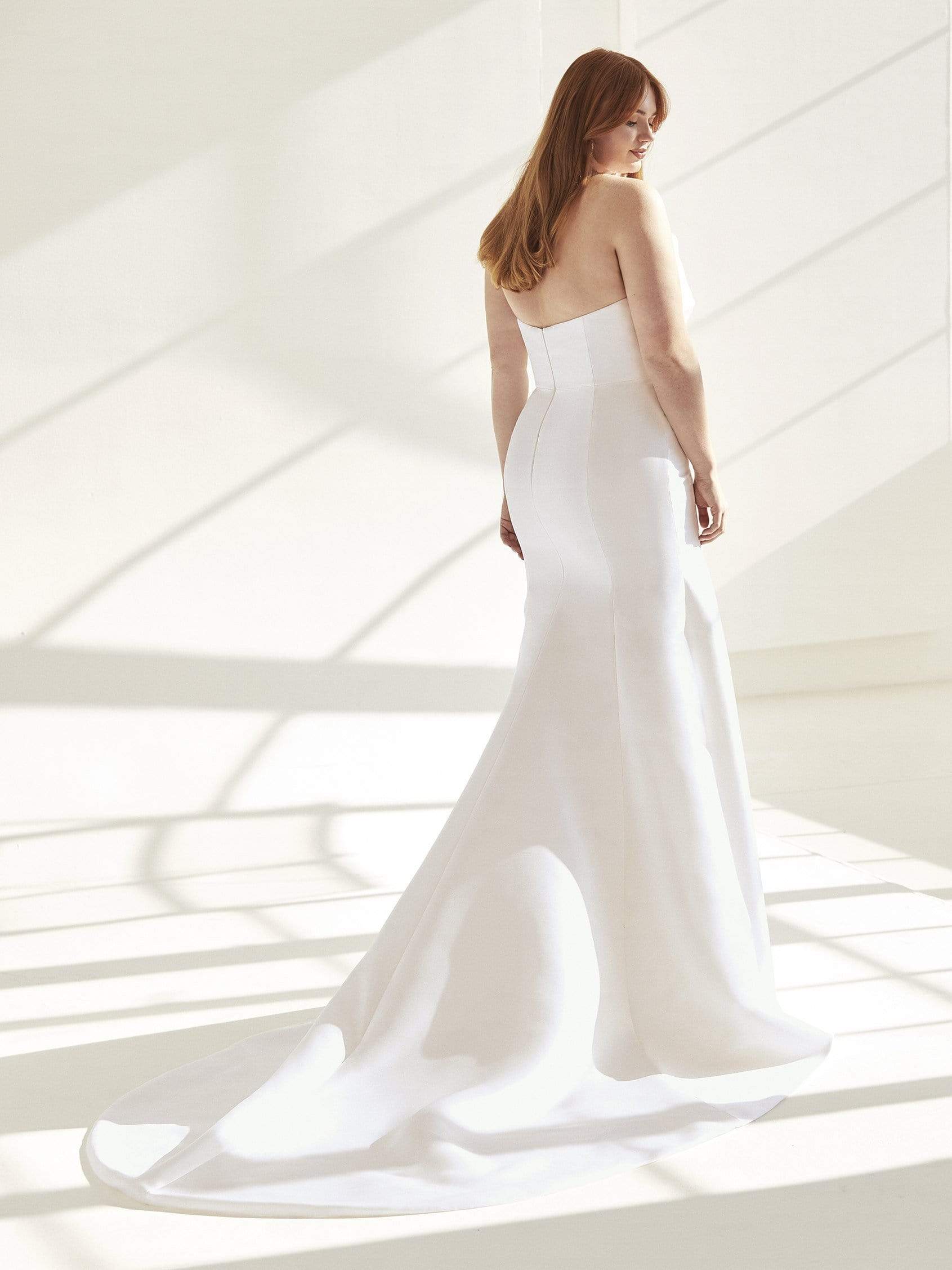 Pronovias Wedding Dress Pronovias: Day