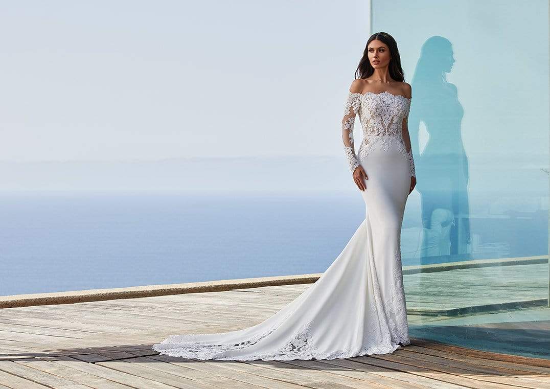 Pronovias Wedding Dress Pronovias: Della
