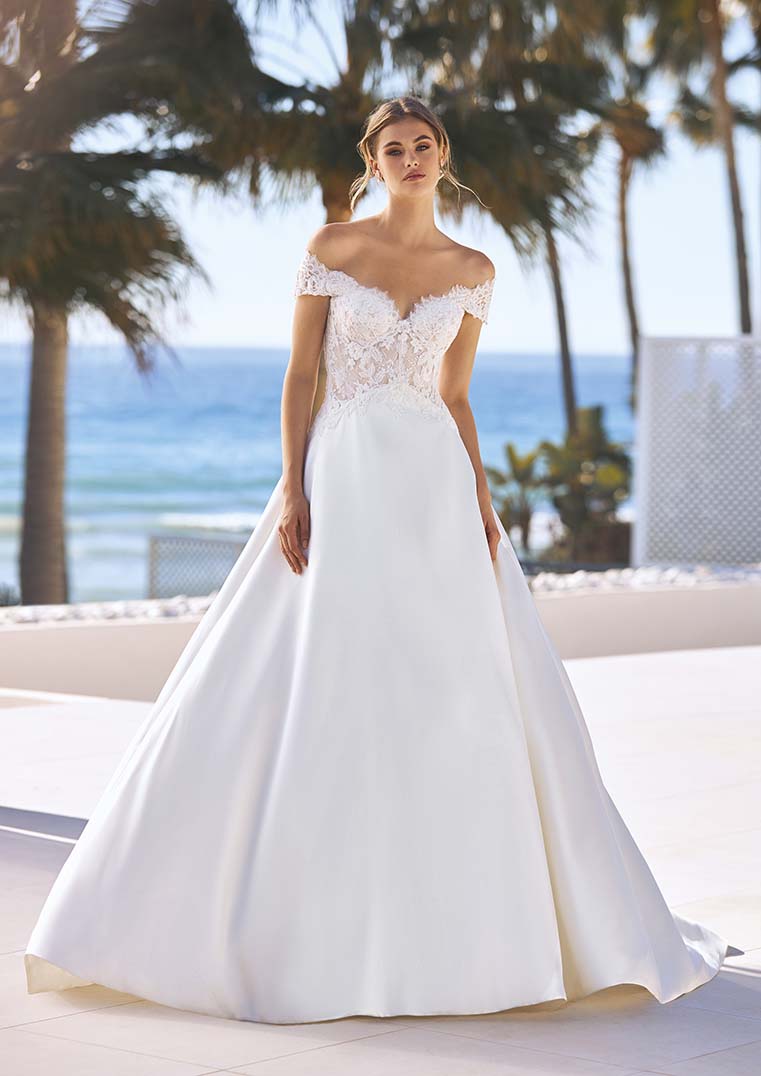 Pronovias Wedding Dress Pronovias: Edie