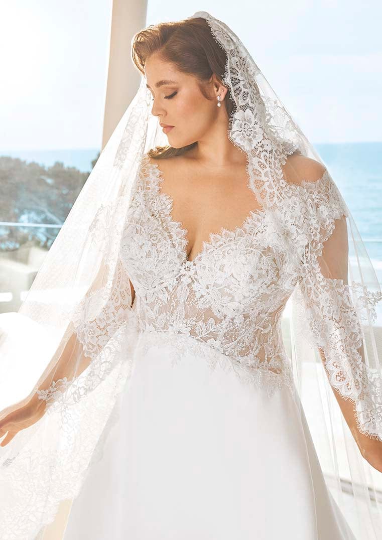 Pronovias Wedding Dress Pronovias: Edie