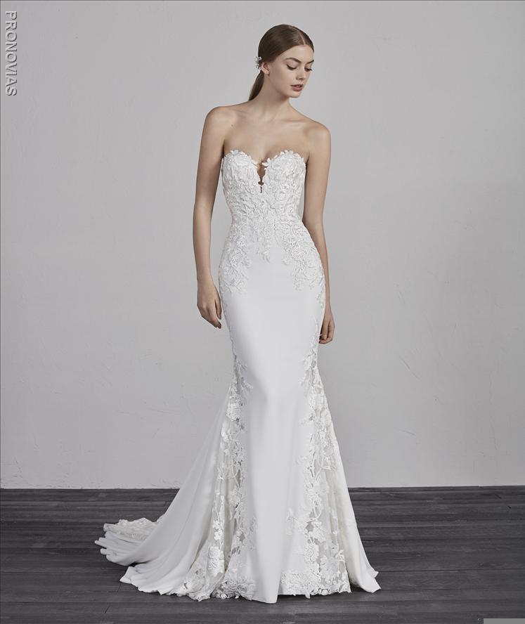 Pronovias Wedding Dress Pronovias: Epico