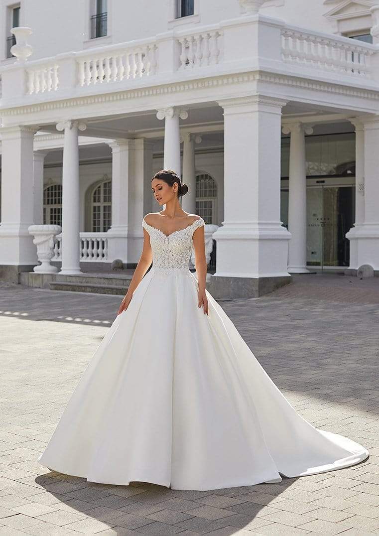 Pronovias: Faye