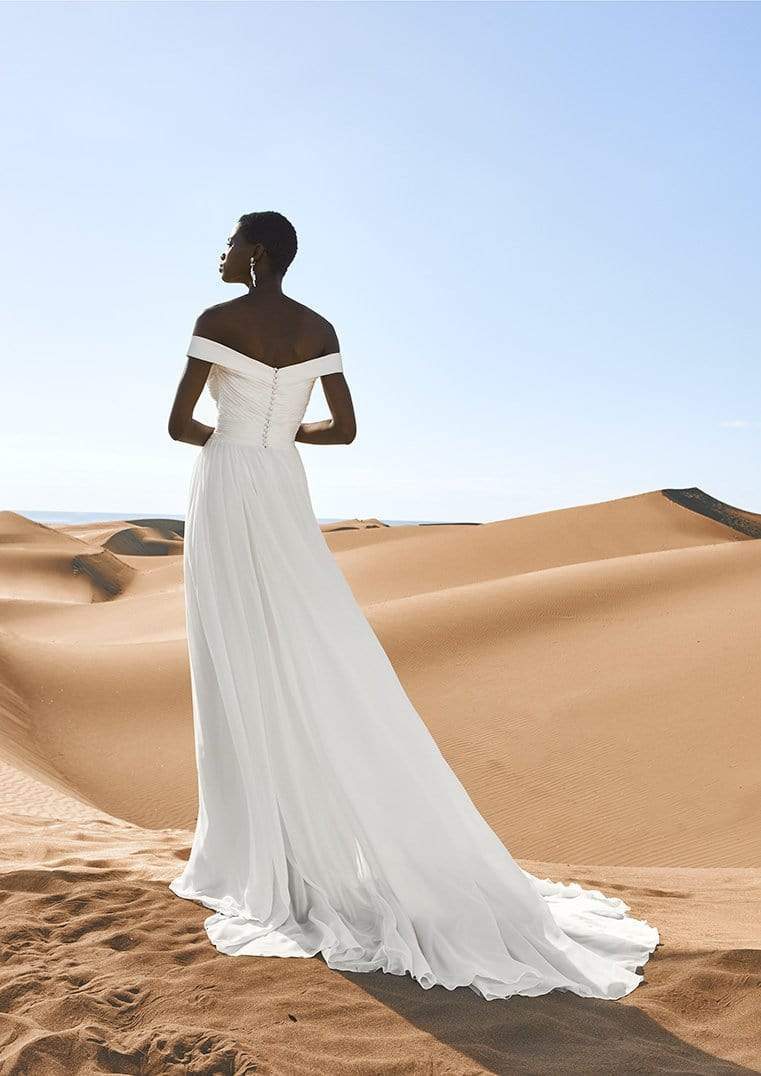 Pronovias Wedding Dress Pronovias: Fuji