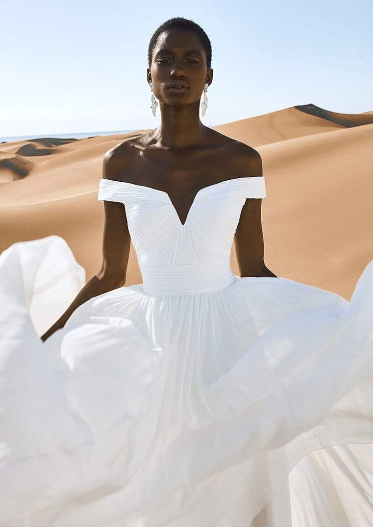 Pronovias Wedding Dress Pronovias: Fuji
