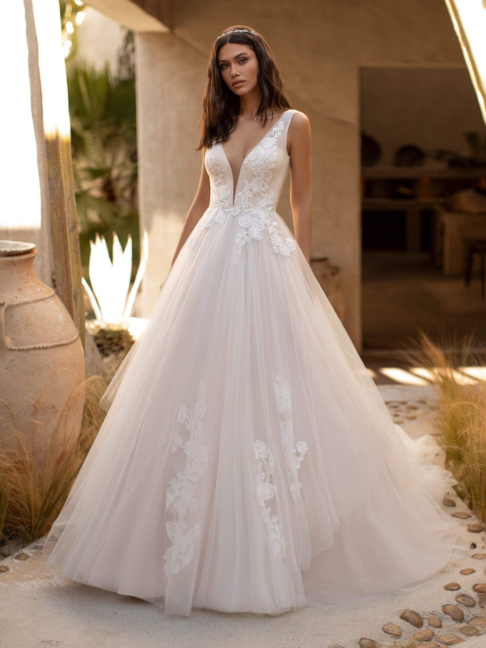 Pronovias Wedding Dress Pronovias: Garner