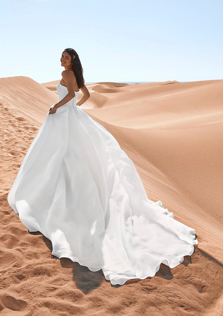 Pronovias Wedding Dress Pronovias: Geiranger