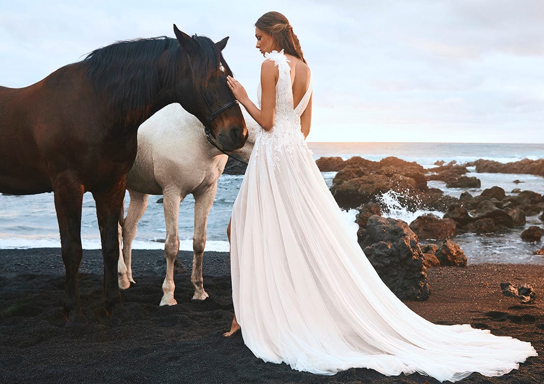 Pronovias Wedding Dress Pronovias: Komodo