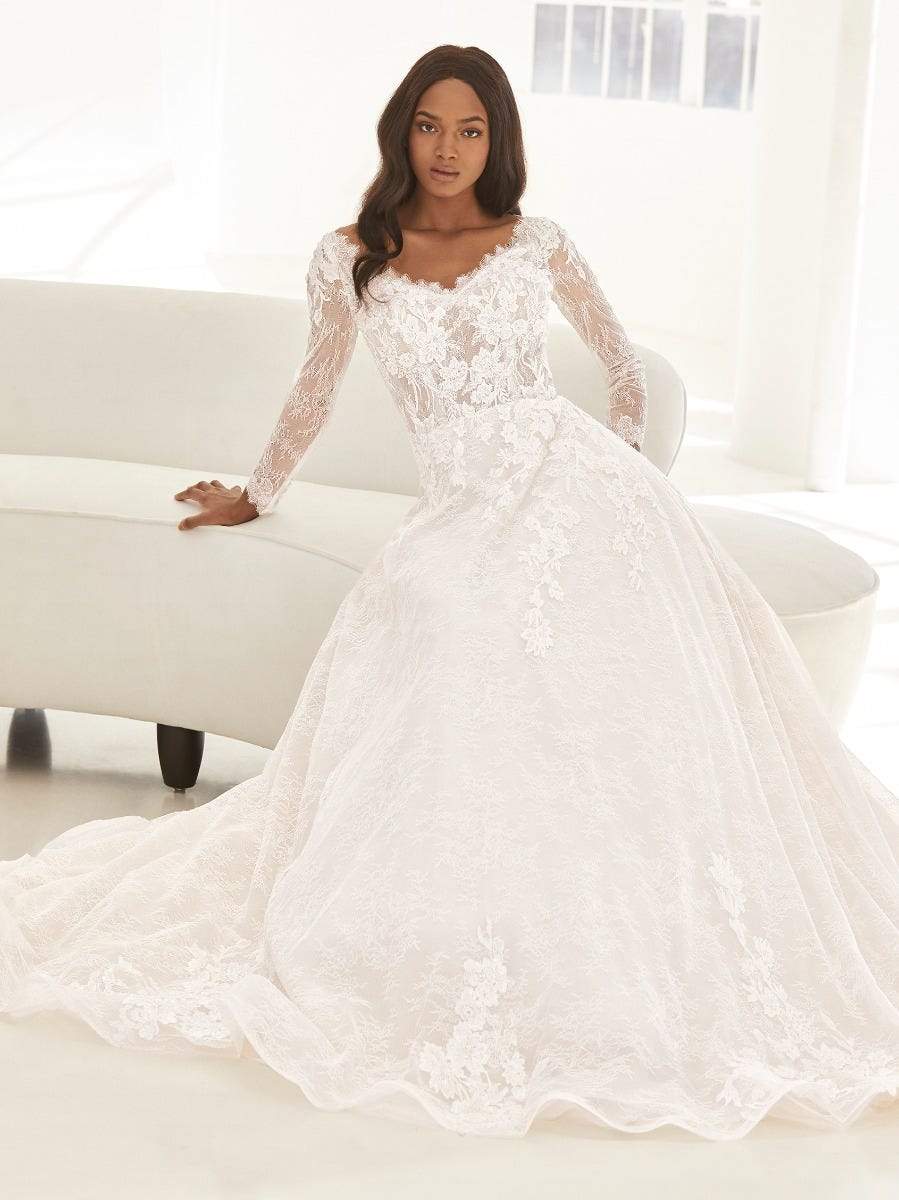 Pronovias Wedding Dress Pronovias: Louise