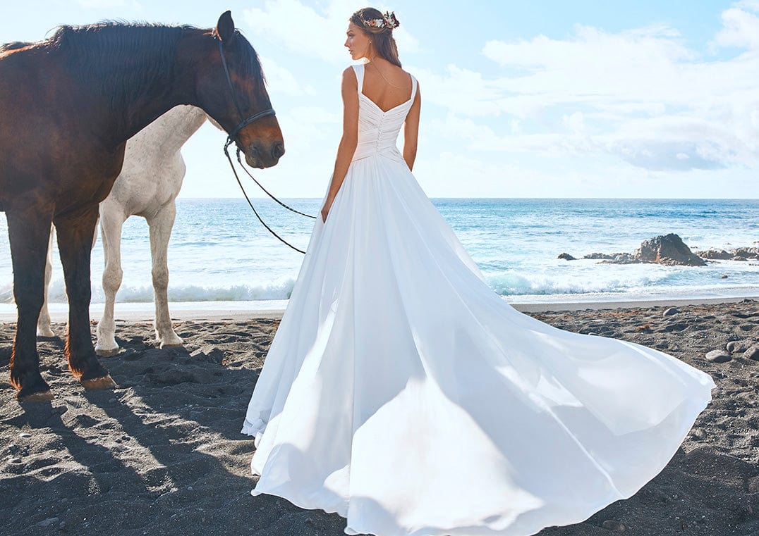 Pronovias Wedding Dress Pronovias: Mirihi