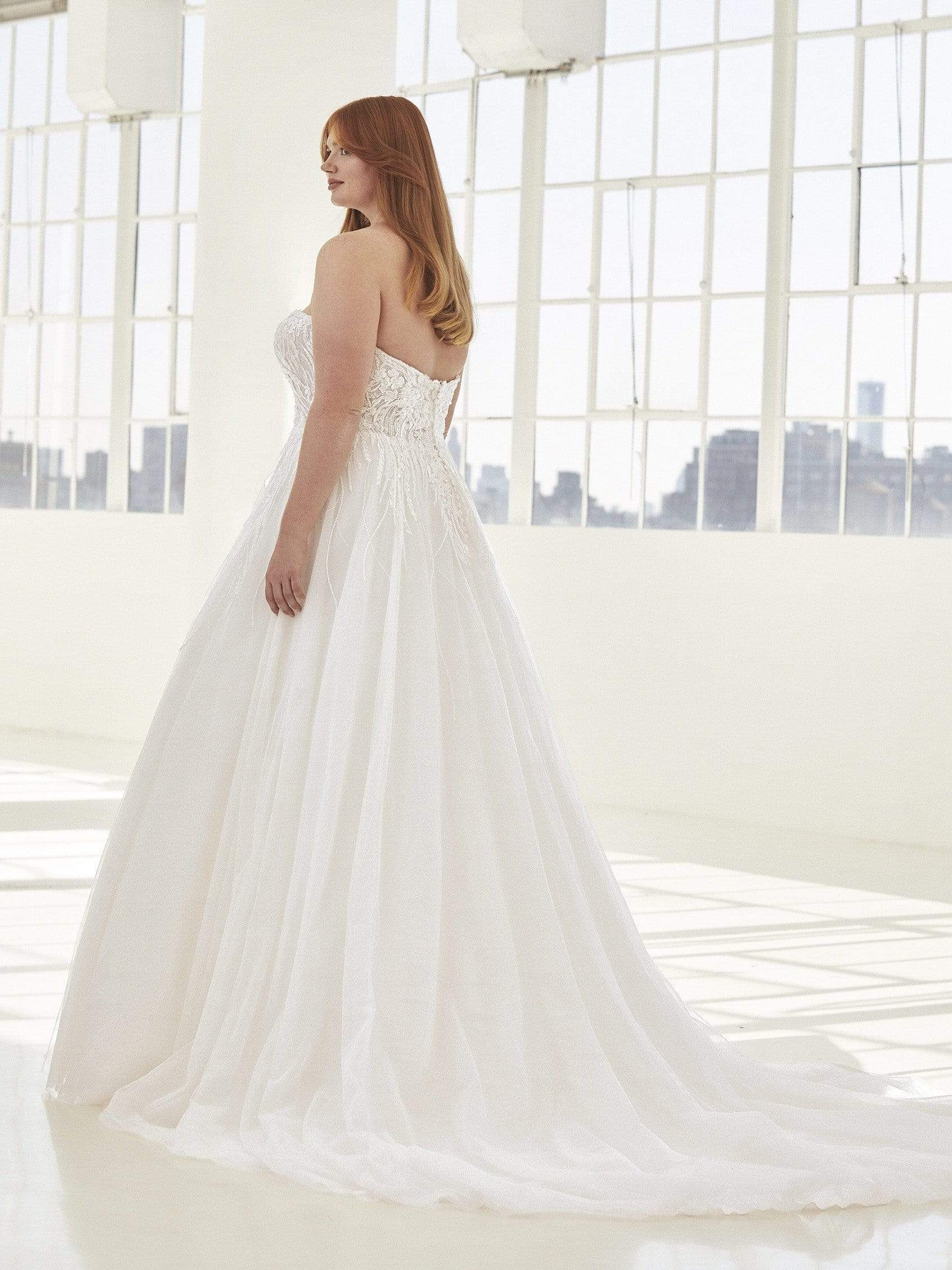 Pronovias Wedding Dress Pronovias: Parrish