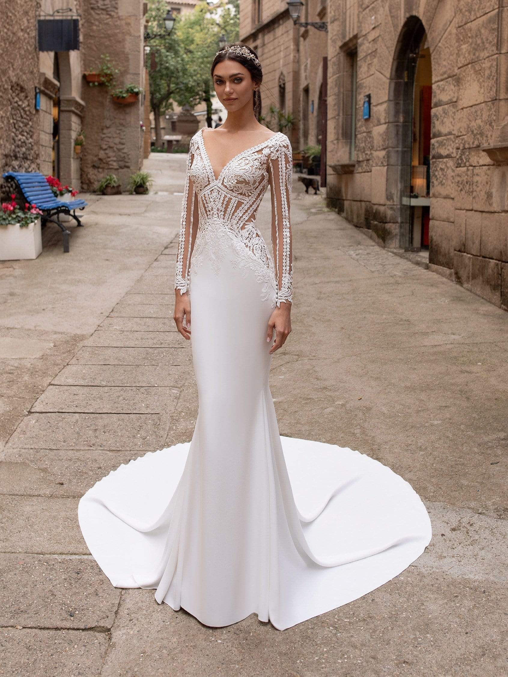 Pronovias Wedding Dress Pronovias: Pasiphae