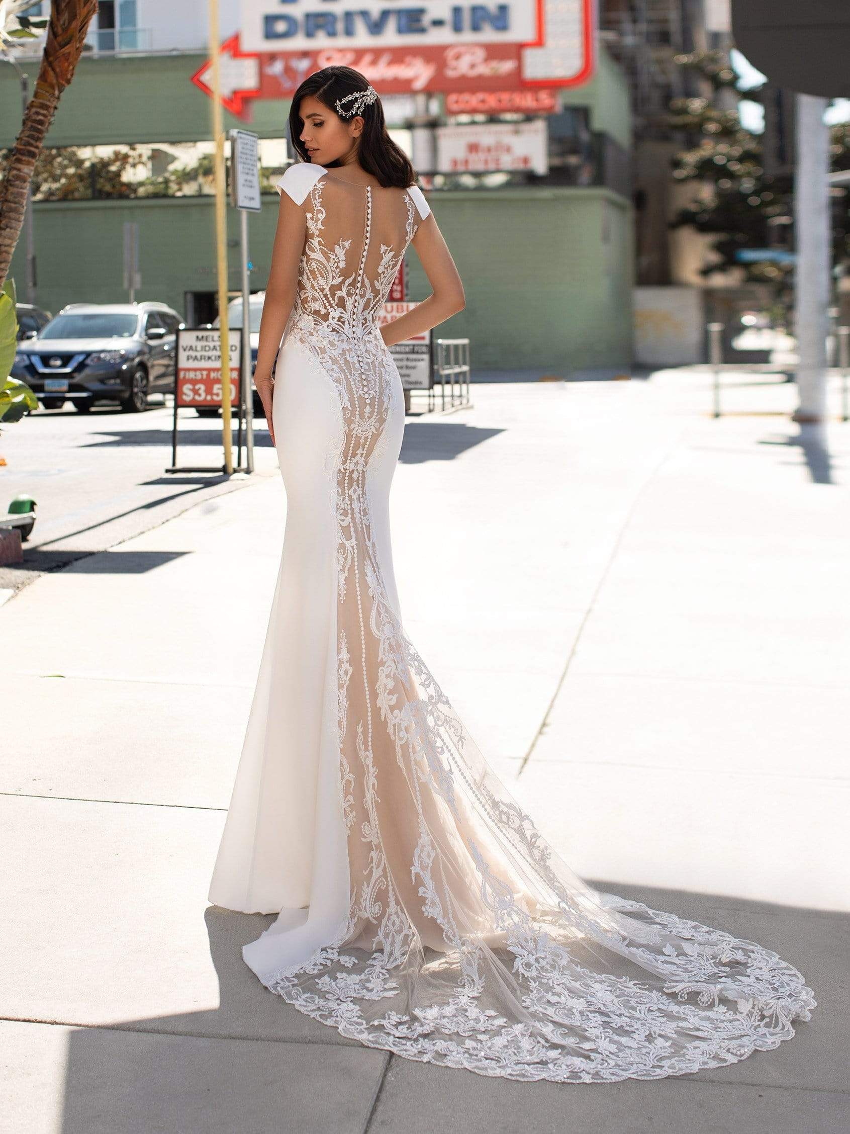 Pronovias Wedding Dress Pronovias: Peters