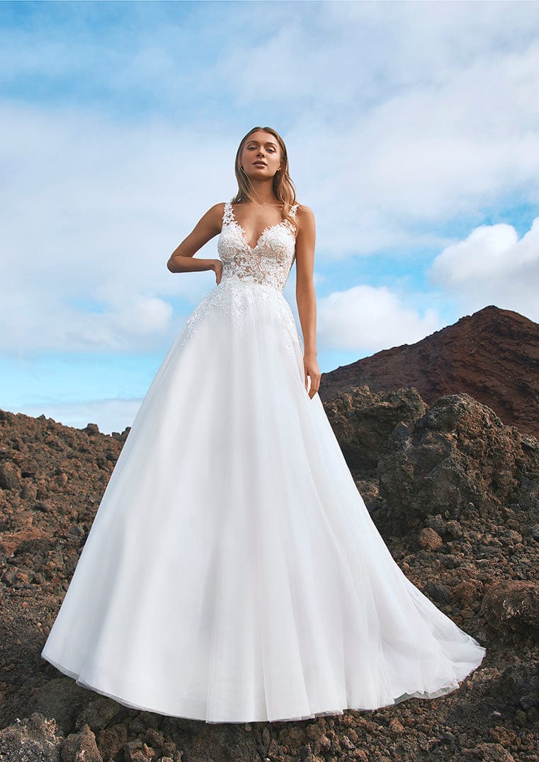 Pronovias Wedding Dress Pronovias: Tianzi