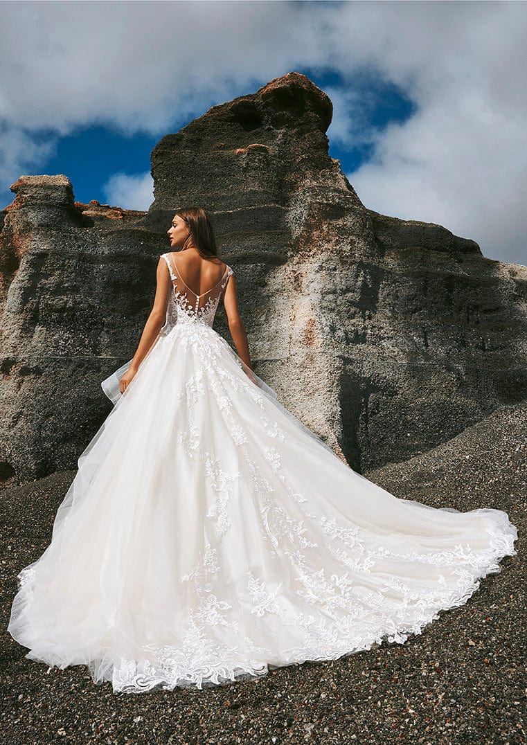 Pronovias Wedding Dress Pronovias: Tunya