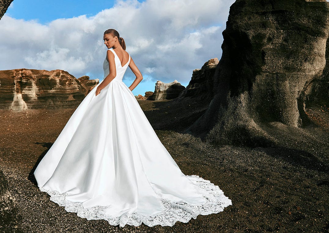 Pronovias Wedding Dress Pronovias: Uyuni