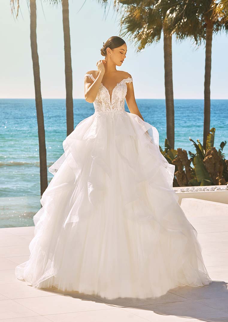 Pronovias Wedding Dress Pronovias: Zandra