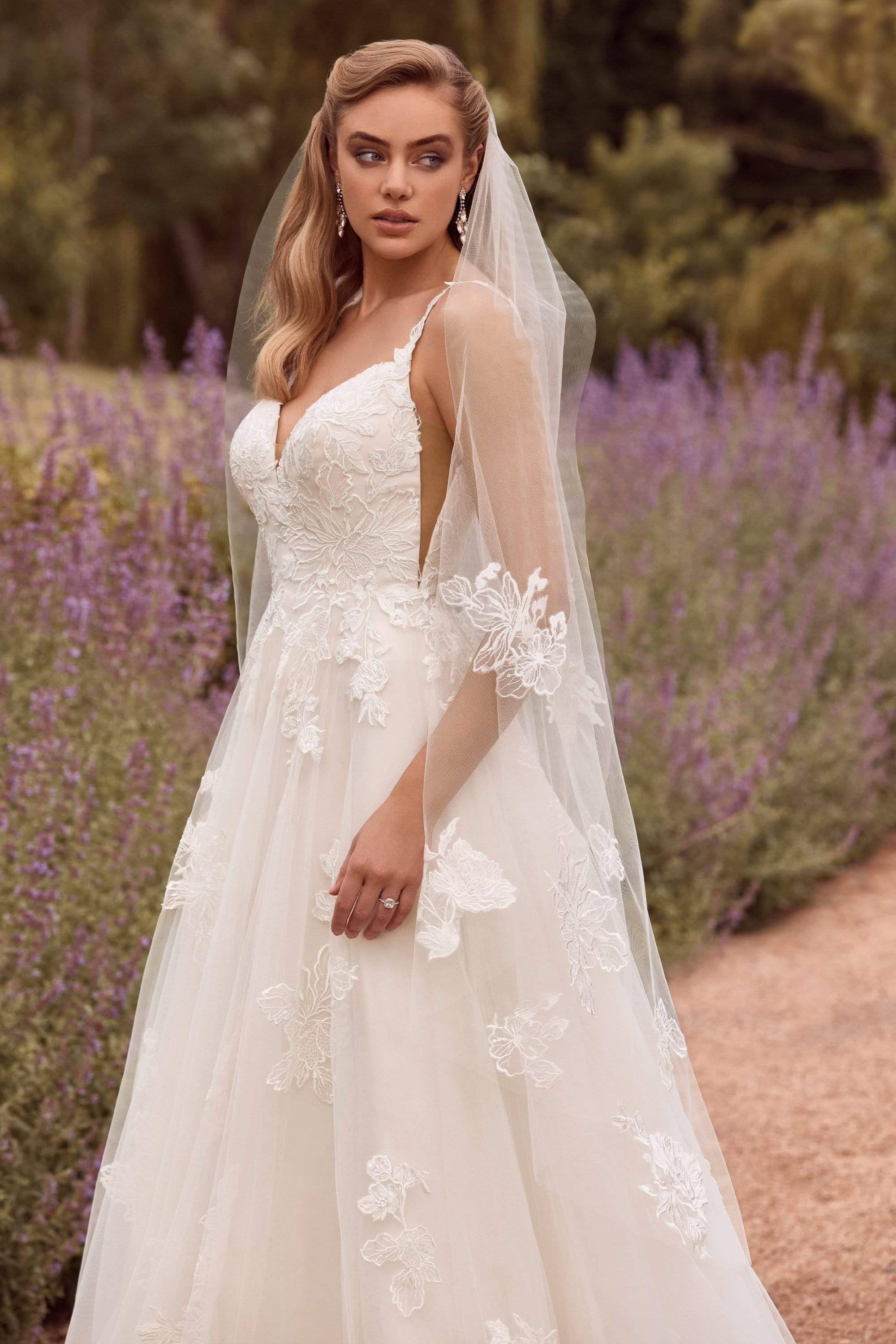 Sophia Tolli Accessories Sophia Tolli: Y22180Veil