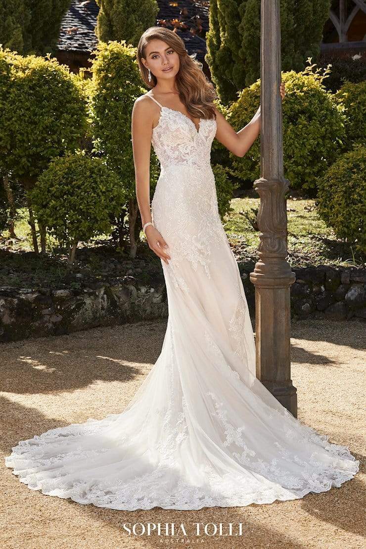 Carmen Lace Wedding Dress | Customized