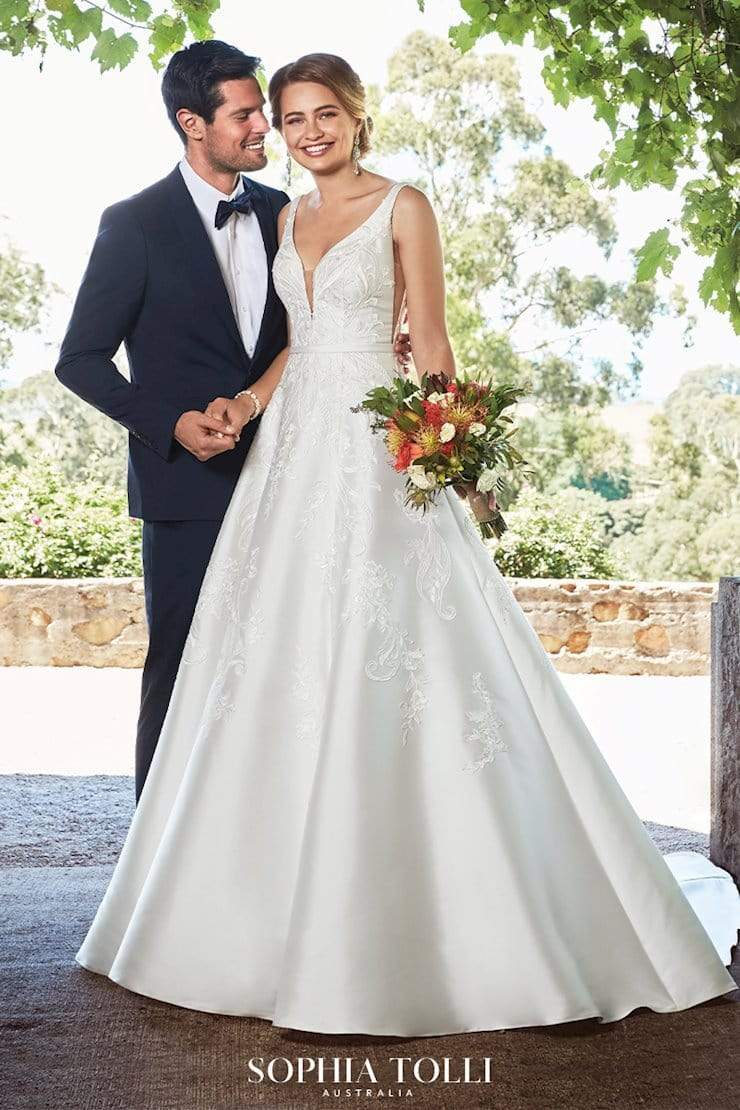 Sophia Tolli Wedding Dress Sophia Tolli: Y21970A - Natalie