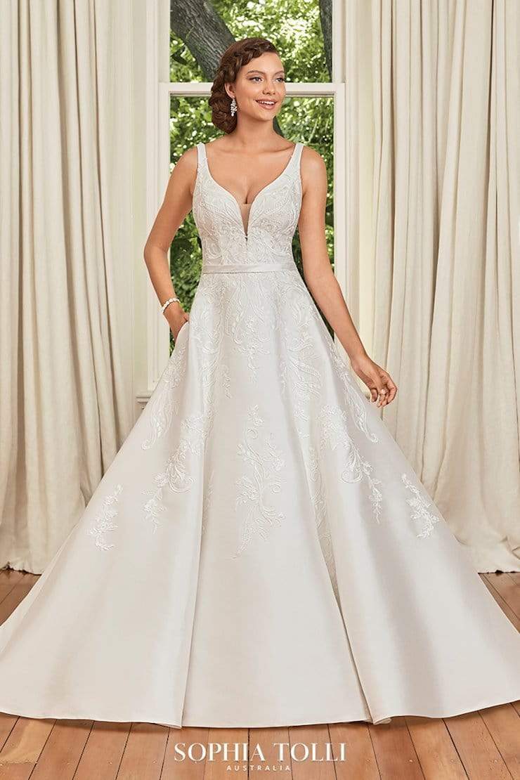 Sophia Tolli Wedding Dress Sophia Tolli: Y21970A - Natalie