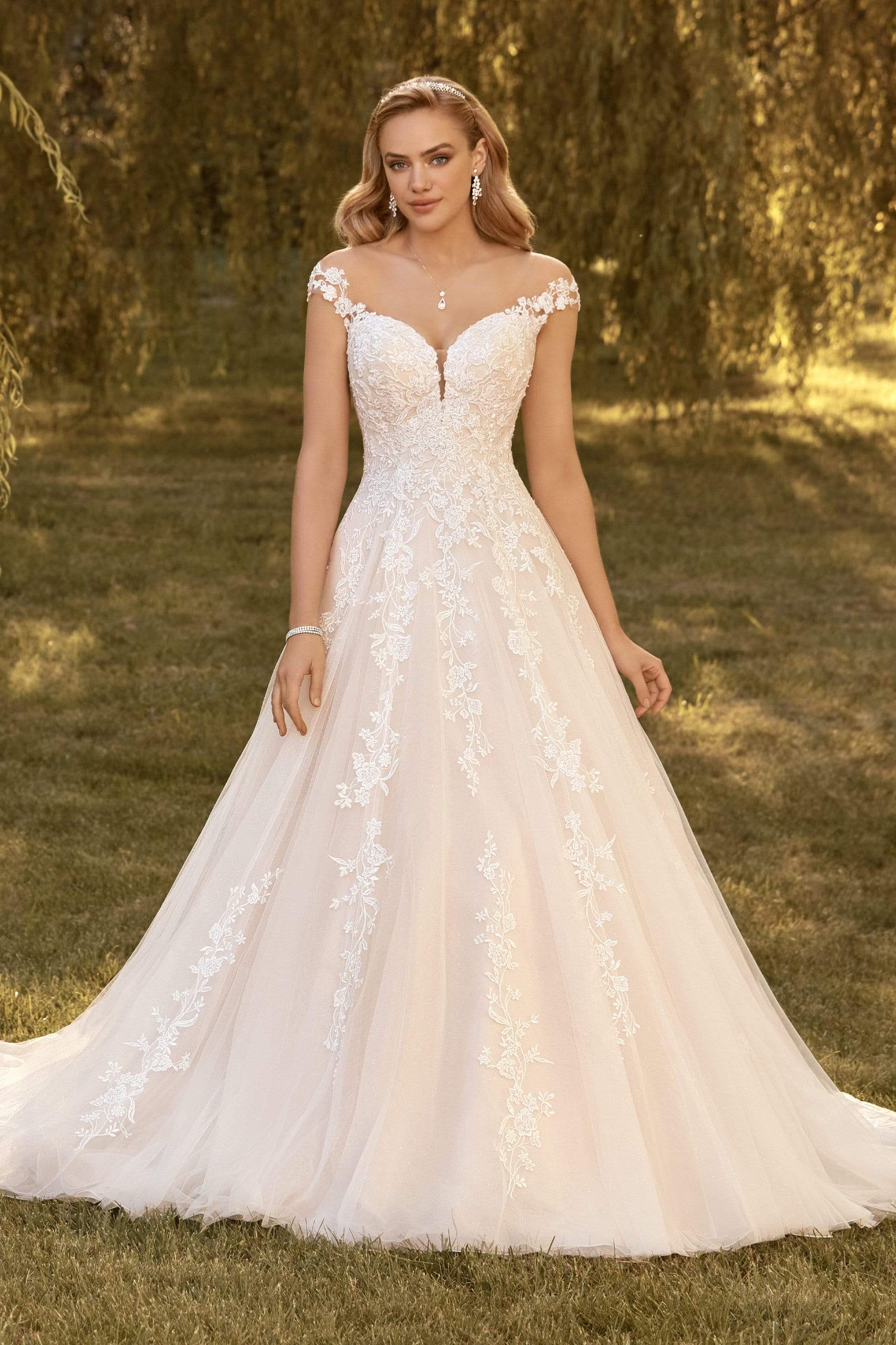 Sophia Tolli Wedding Dress Sophia Tolli: Y22185 - Kensley