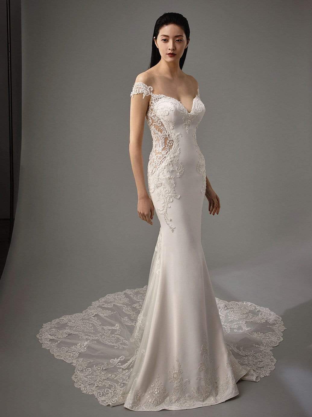 Blue by Enzoani Wedding Dress 8 / Ivory/Ivory Blue by Enzoani: Marquise (Clearance)