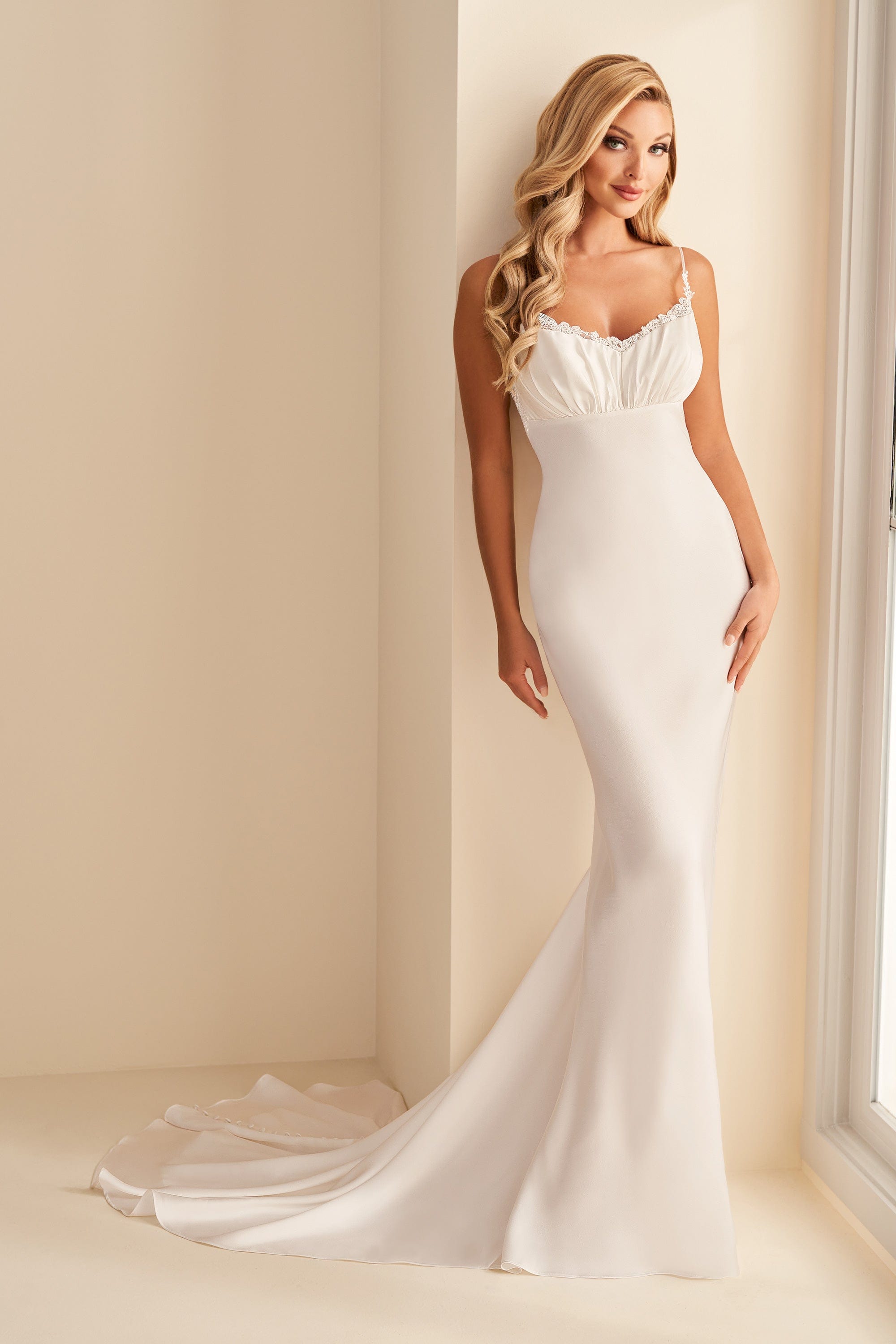 Enchanting Wedding Dress Enchanting: E2523