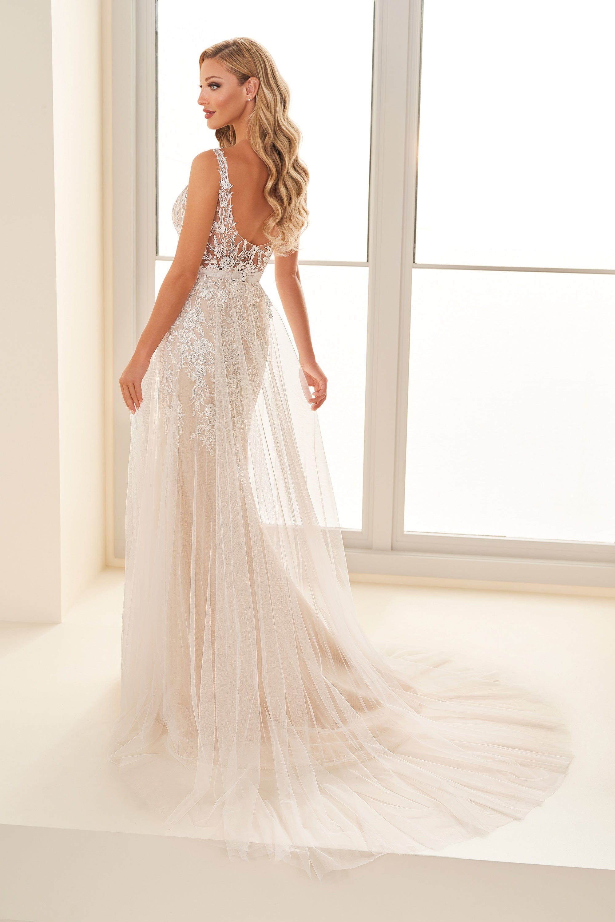 Enchanting Wedding Dress Enchanting: E2525