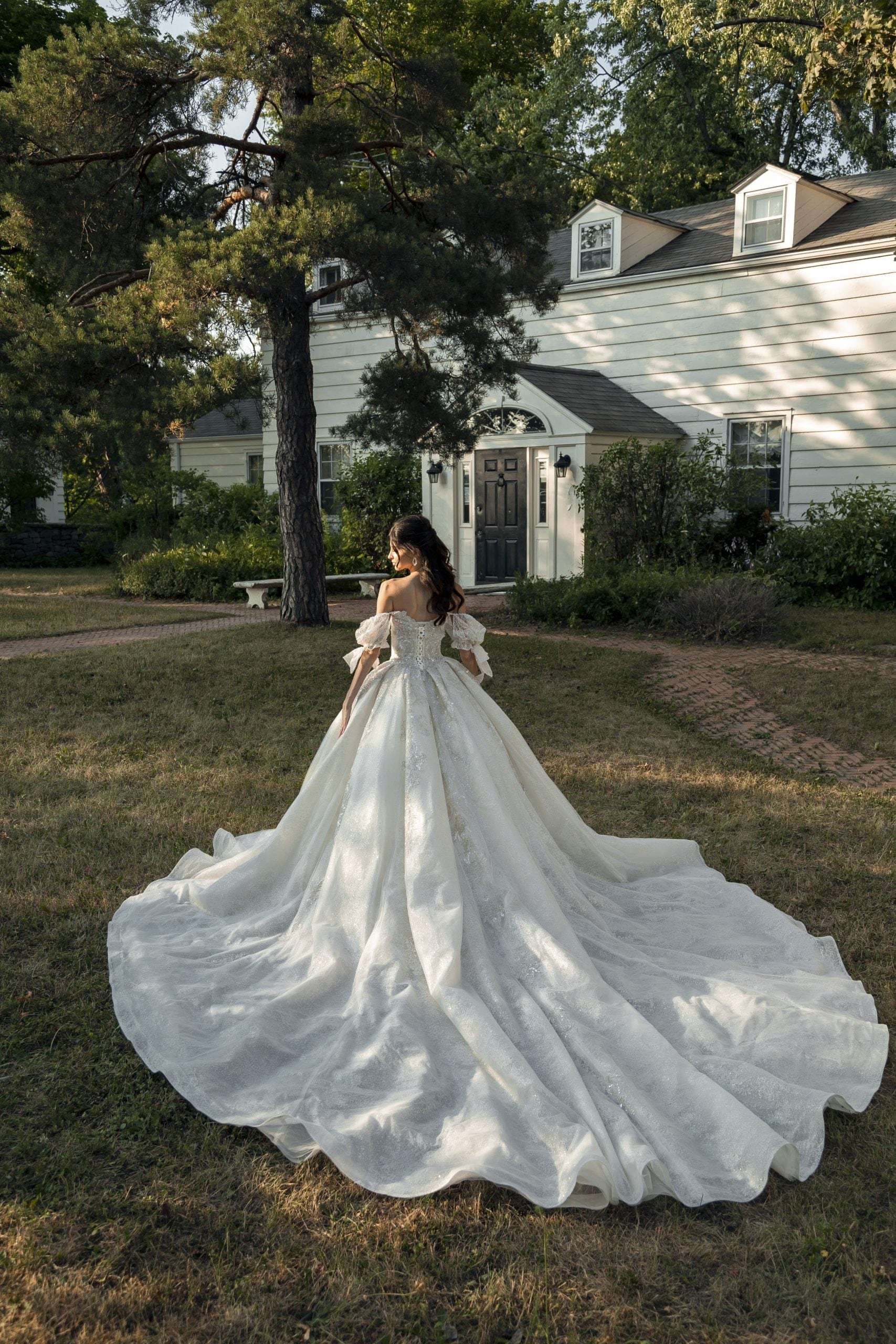Magnolia Couture Wedding Dress Magnolia Couture: Quesnelia