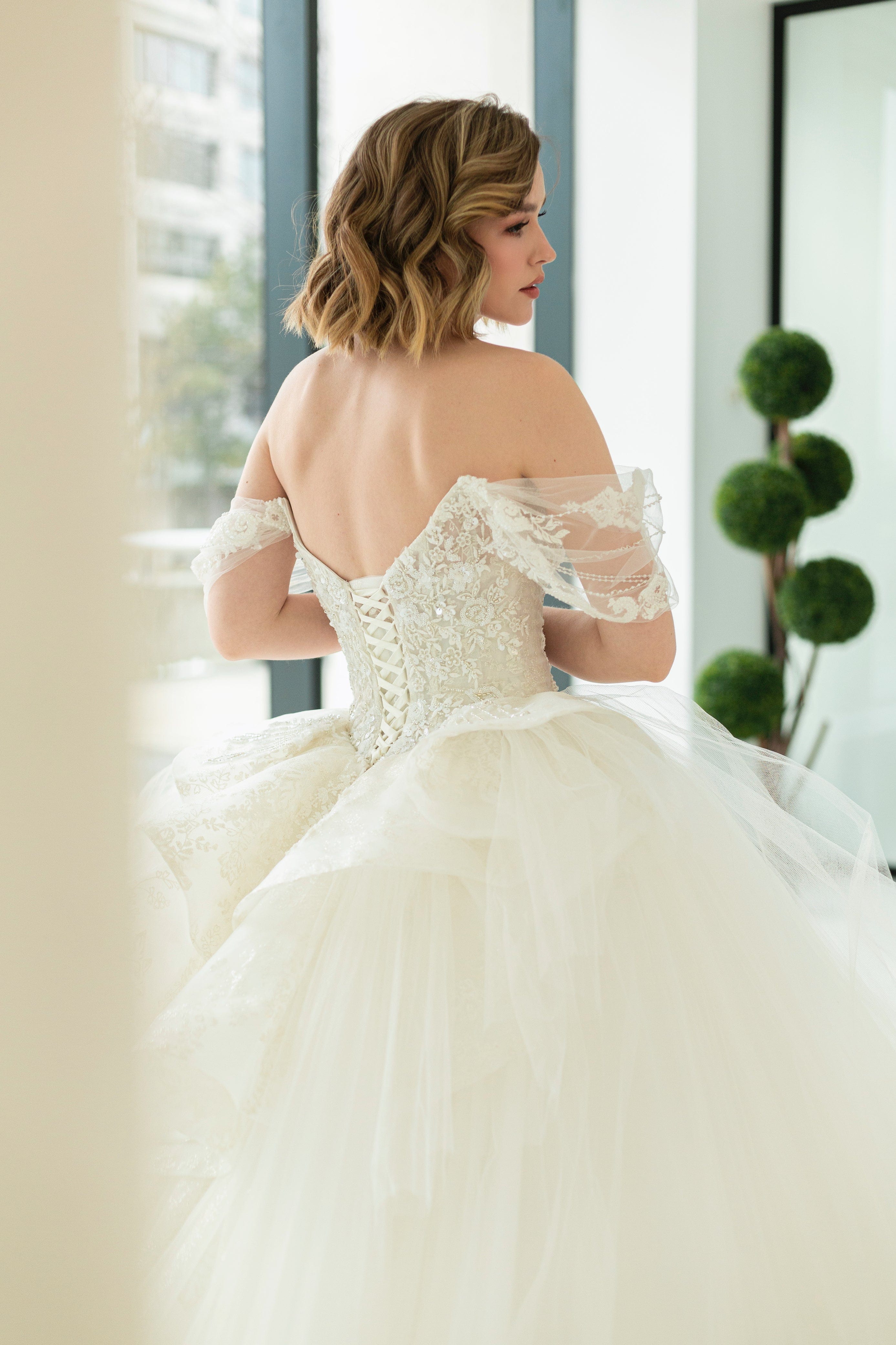 Magnolia Couture Wedding Dress Magnolia Couture: SYRINGA