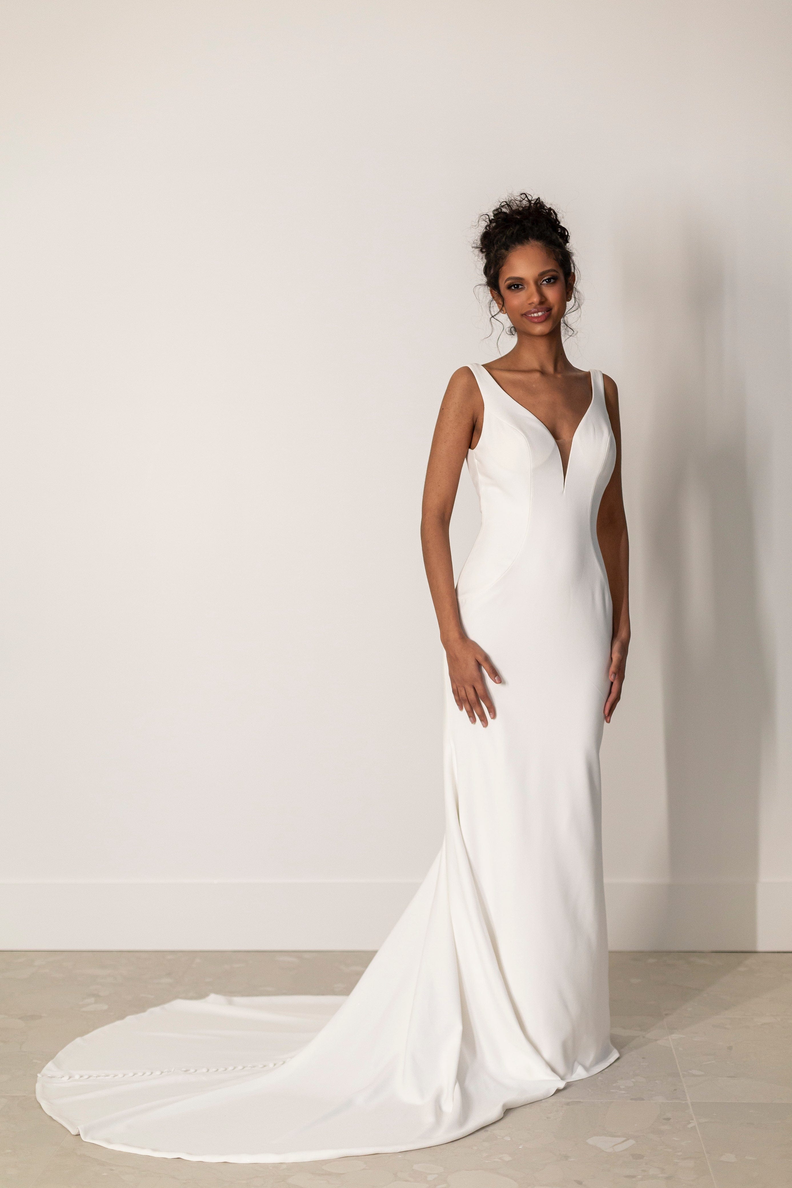 Pronovias magnolia shop