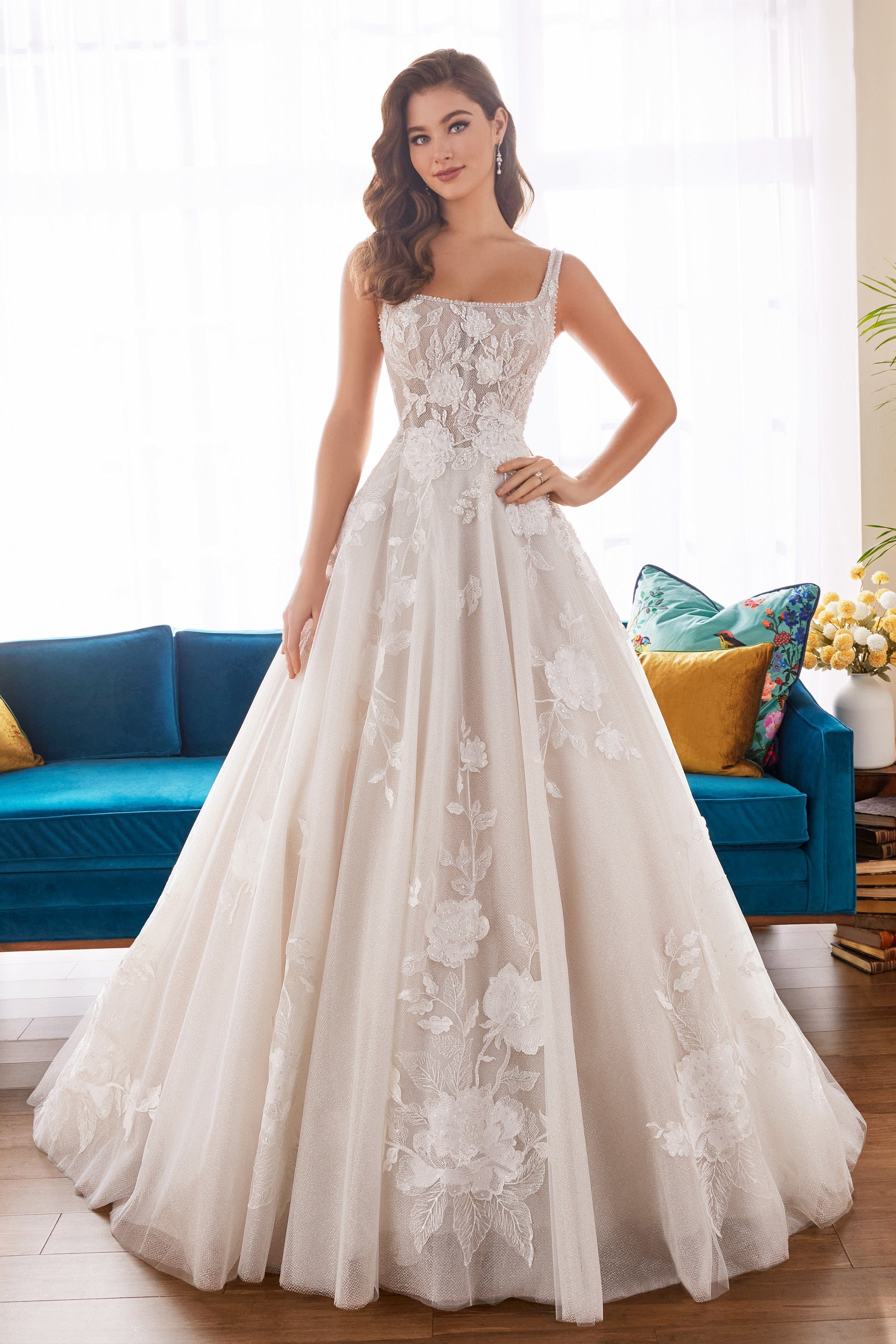 Martin Thornburg Wedding Dress 0 / Ivory/Sand Martin Thornburg: MT5105 - Blanca