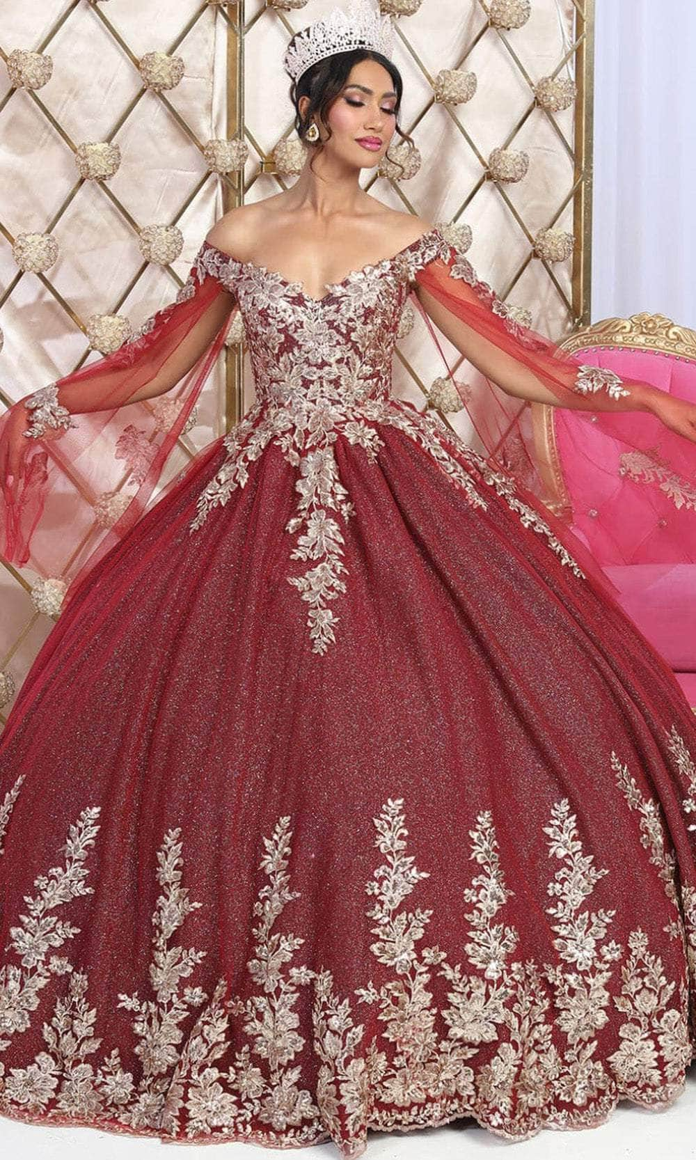 May Queen Quinceanera 4 / Burgundy May Queen: LK221