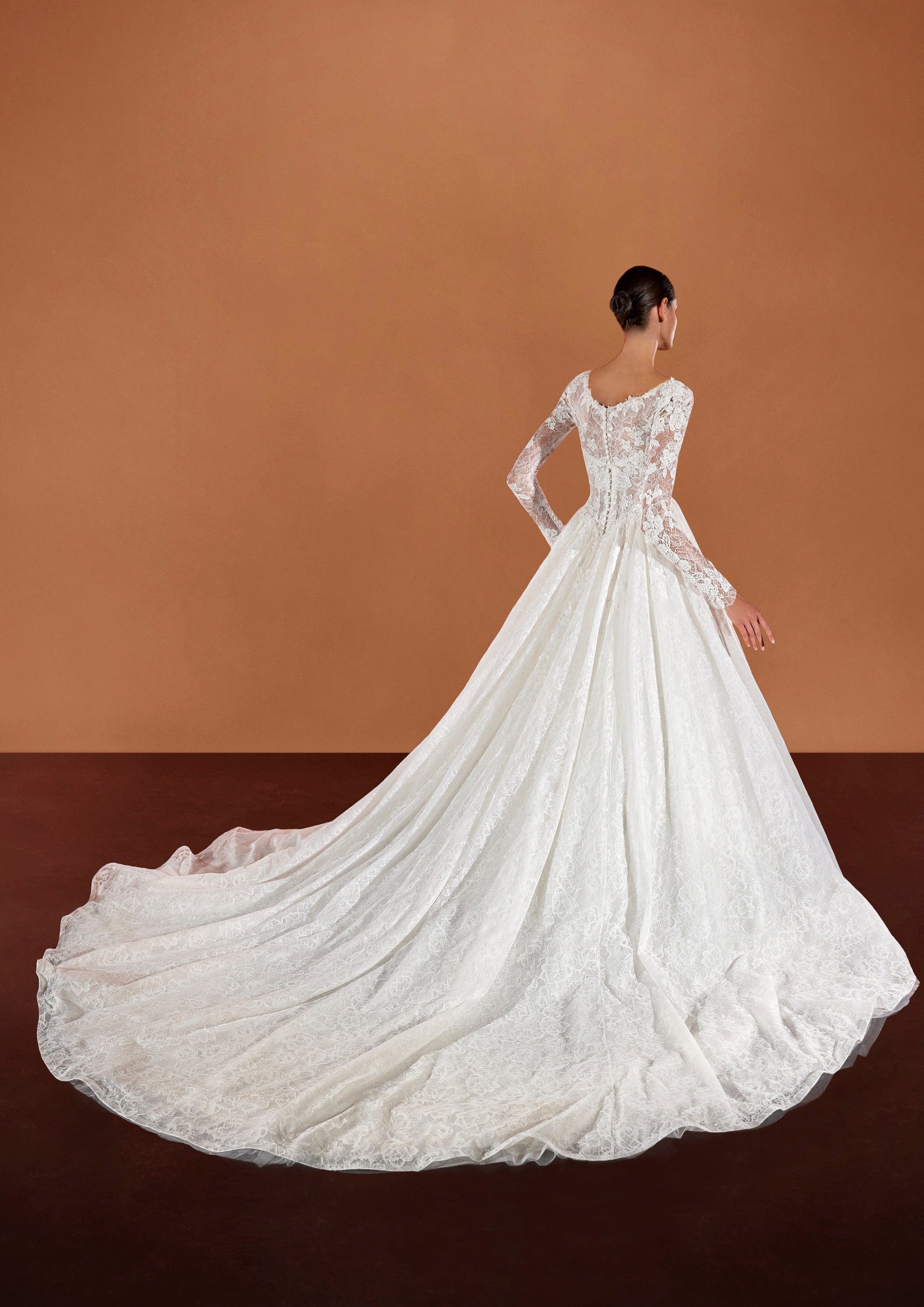 Pronovias Privee: Anvi
