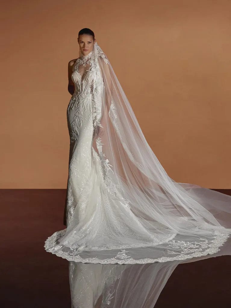 Pronovias Privee: Nisha Pronovias Privee: Nisha