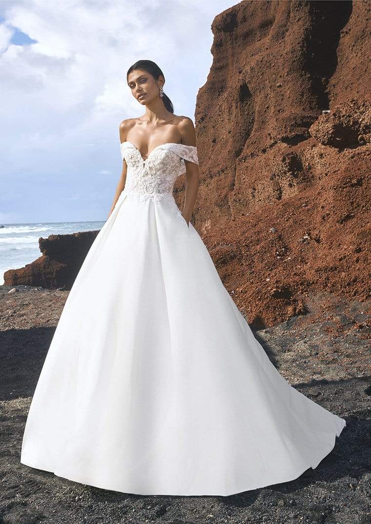 Pronovias Wedding Dress 10 / Off White Pronovias: Jeju (Clearance)