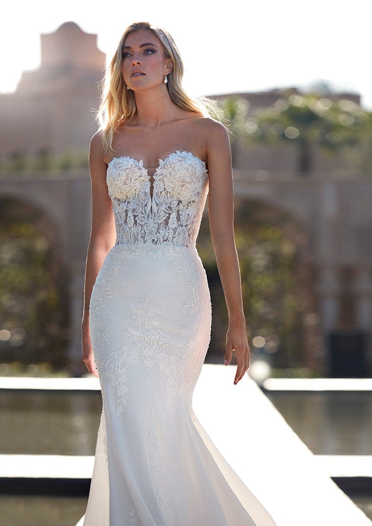 Pronovias: Kodiak (Clearance)