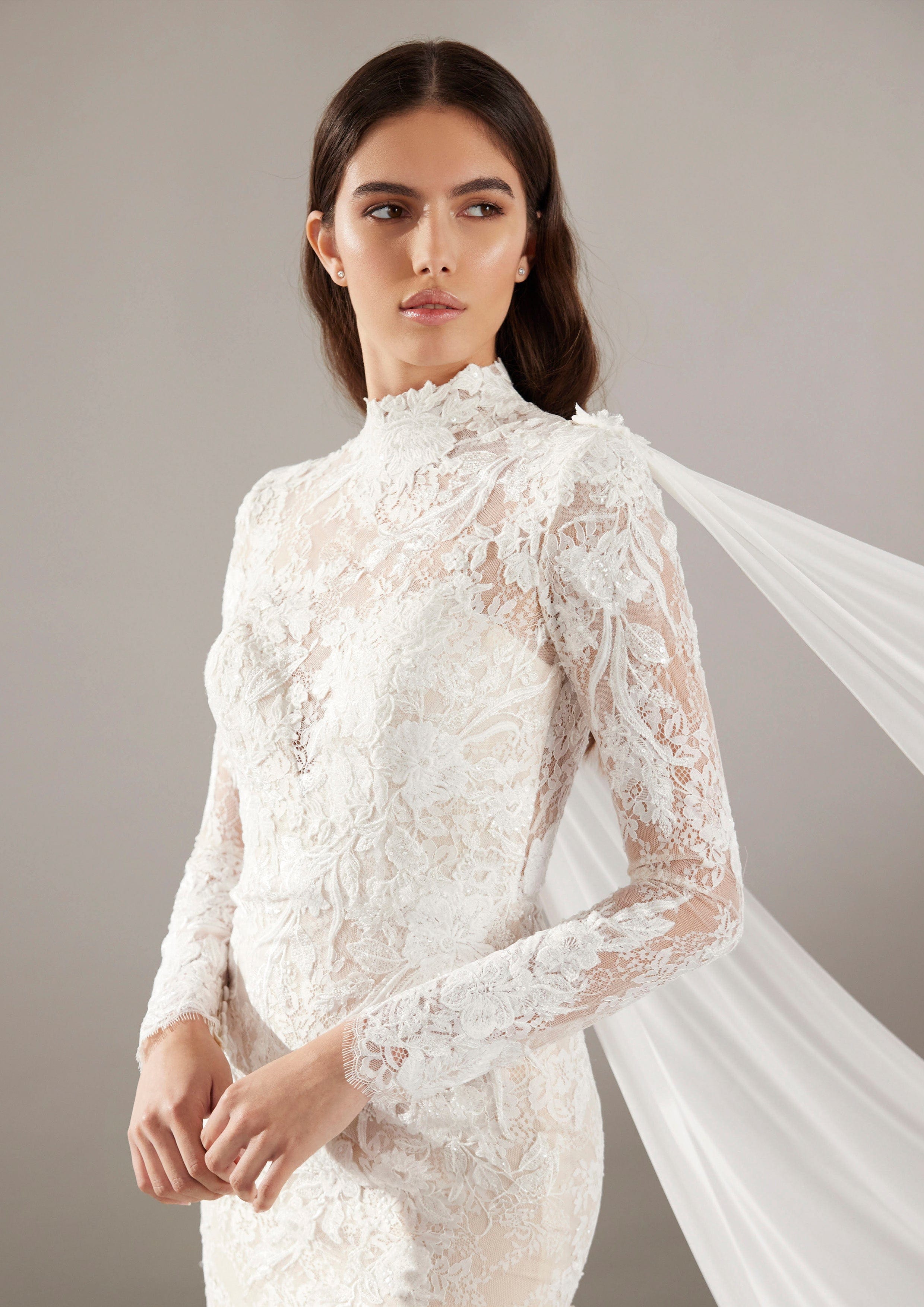 Pronovias: Leith Pronovias: Leith