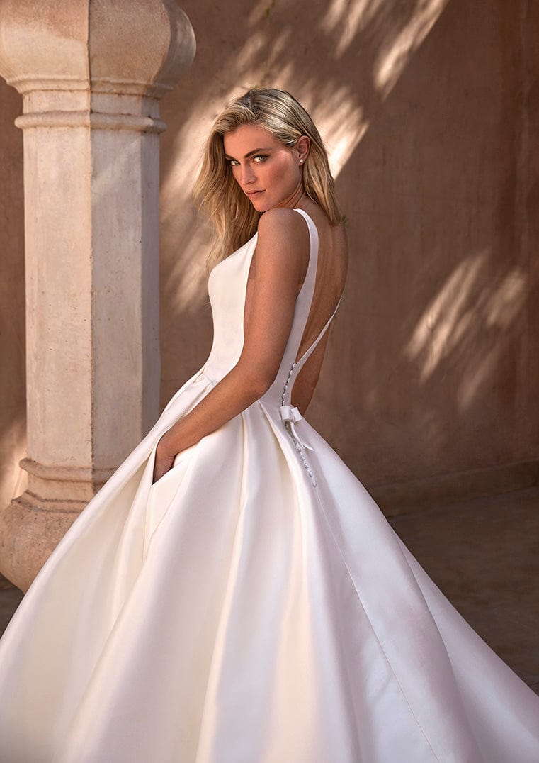 Pronovias Wedding Dress Pronovias: Nevado