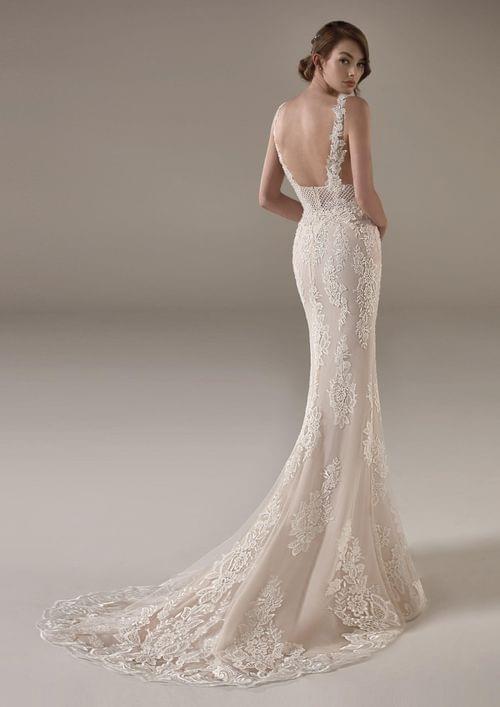 Pronovias Wedding Dress 10 / Off White/Crystal Pronovias Privee: Franca (Clearance)