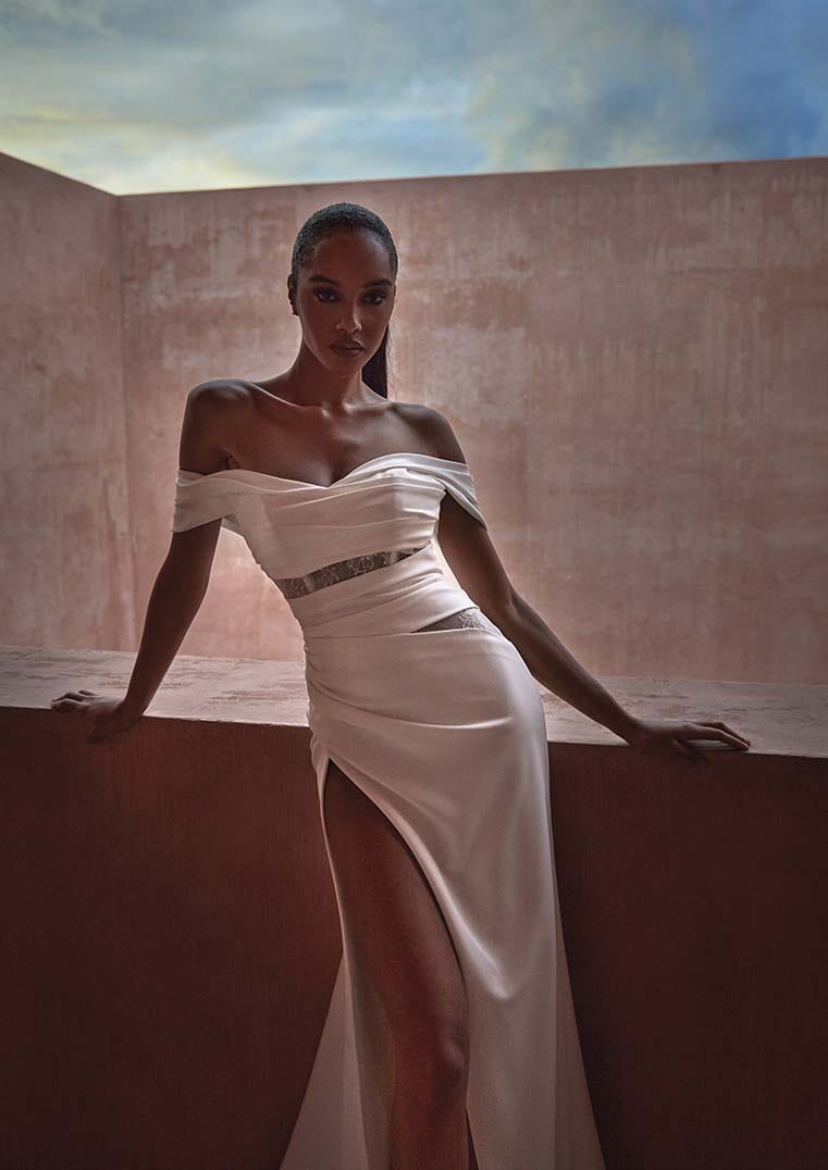 pronovias satin dress Pronovias: Loa