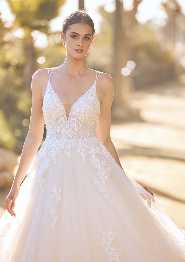 Thalia wedding 2025 dress price