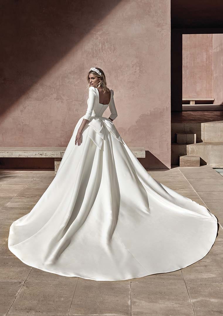 Pronovias Wedding Dress Pronovias: Vellania