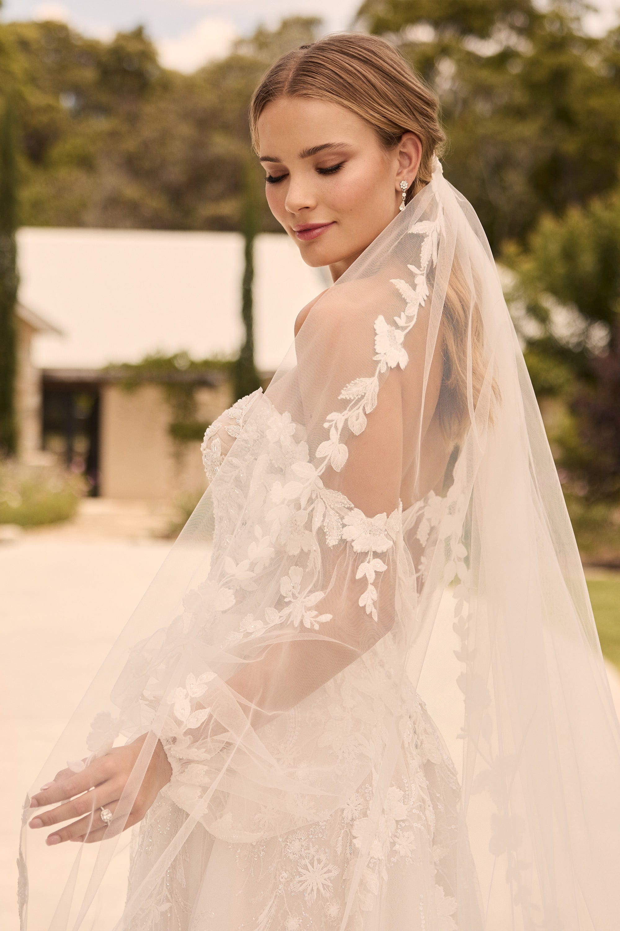 Sophia Tolli Accessories Sophia Tolli: ST640VEIL