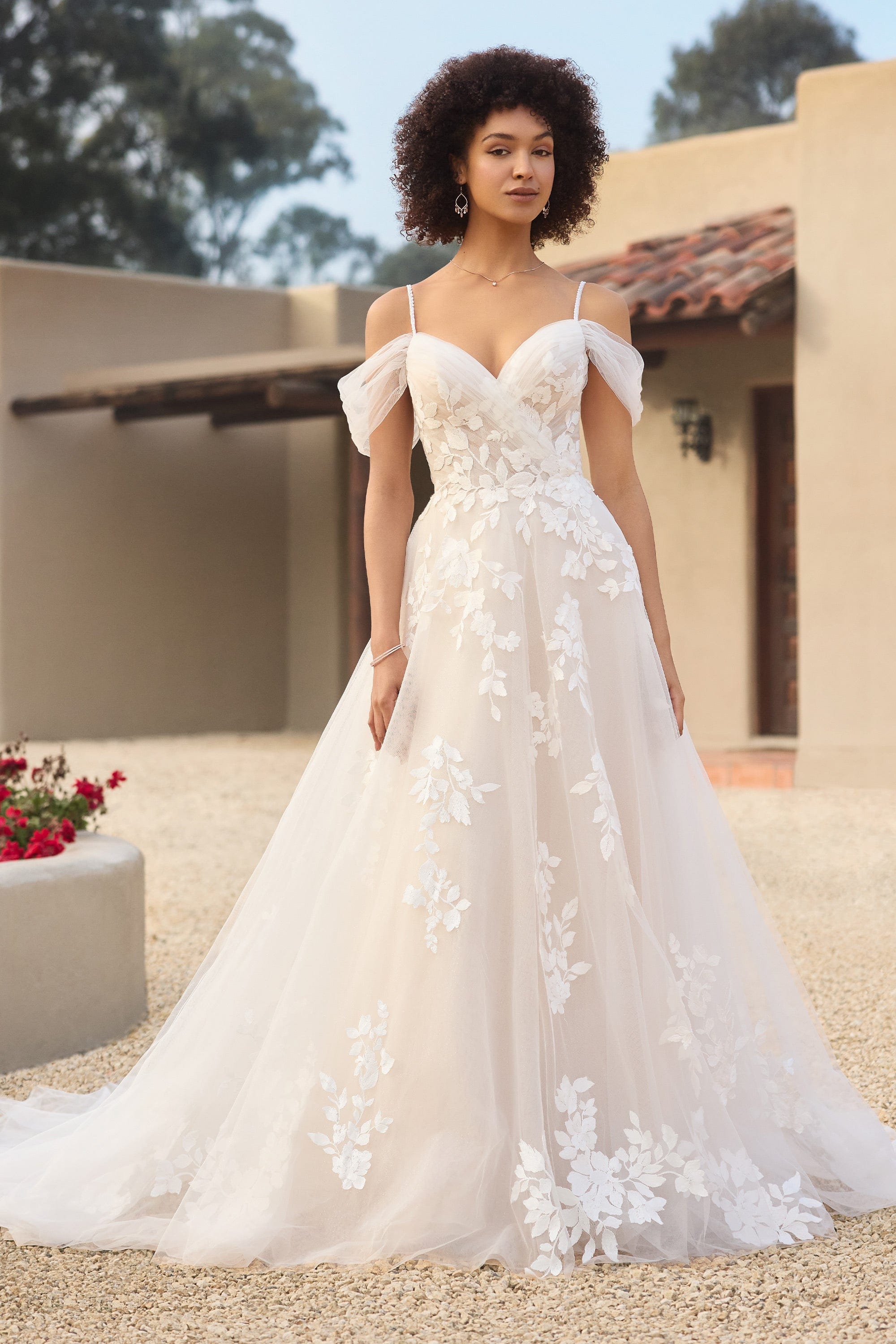 Sophia Tolli Wedding Dress Sophia Tolli: Y3146 - Isla