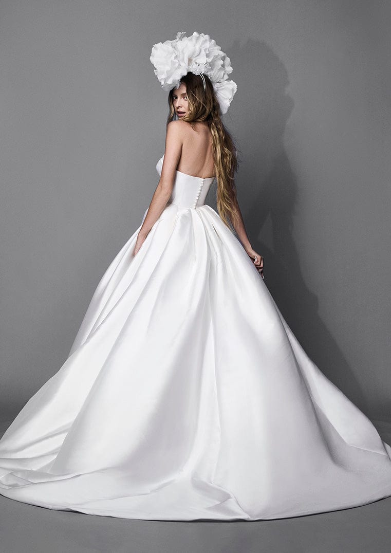 Vera wang high outlet neck halter wedding dress