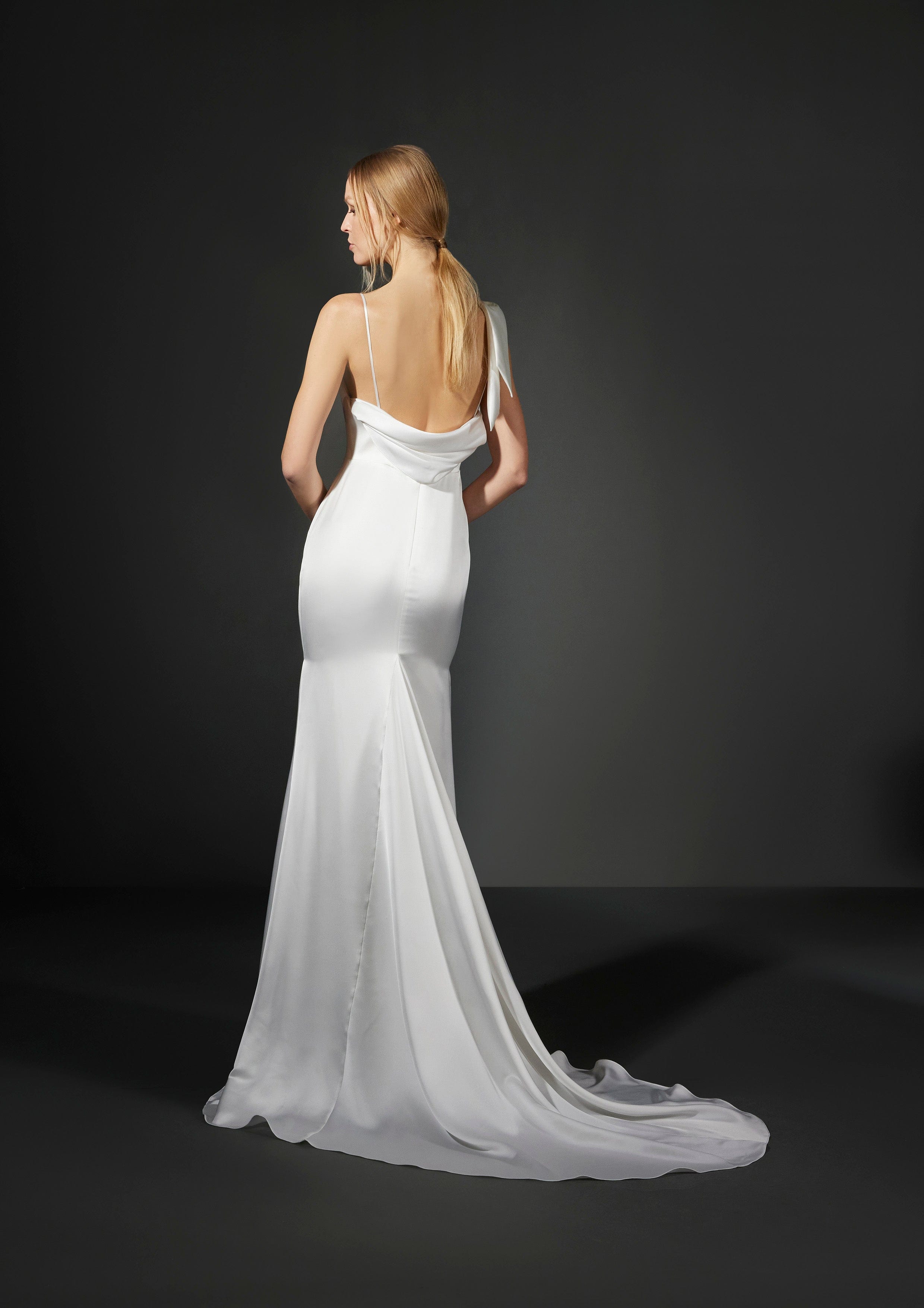 backless wedding dresses vera wang Vera Wang Bride Belleza