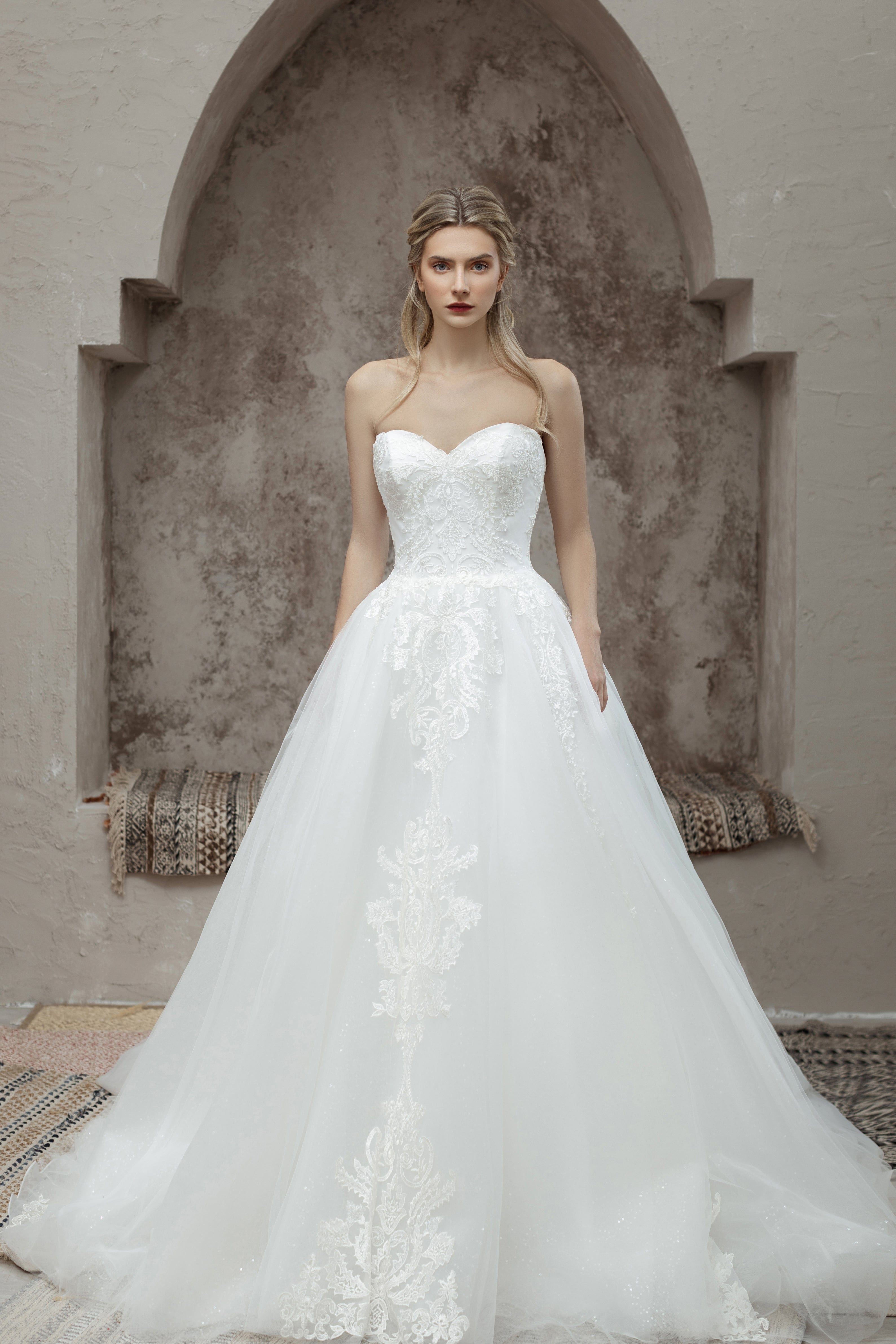 Magnolia Couture Wedding Dress Magnolia Couture: Alchemilla